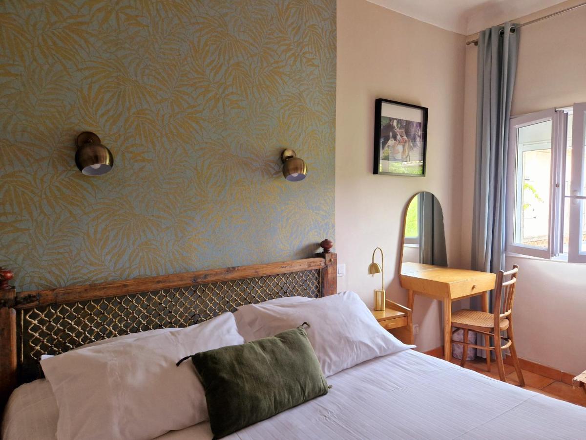 Les Lauriers Hotel Сен Тропе Екстериор снимка